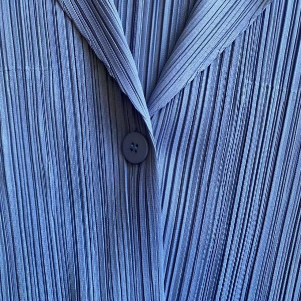 1990s Vintage Issey Miyake Pleats Please Single Button Blazer. UK 8-10. - Image 5
