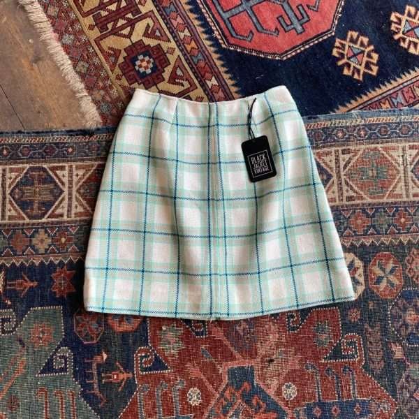 1960s Mint & Cream Woven Check Vintage Mini Skirt. 24” Waist/UK 6.