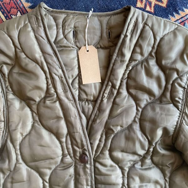 1990s Khaki Quilted Military Vintage Liner Jacket. Size Medium. - Image 4