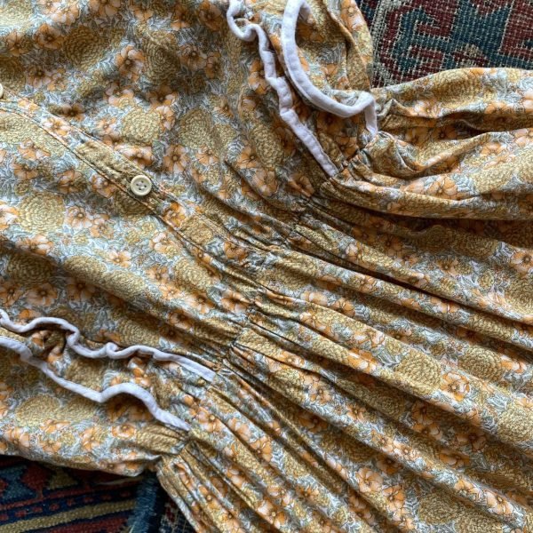 1970s Floral Ruffle Front Button Up Vintage Prairie Dress. Small/ UK 8-10. - Image 5