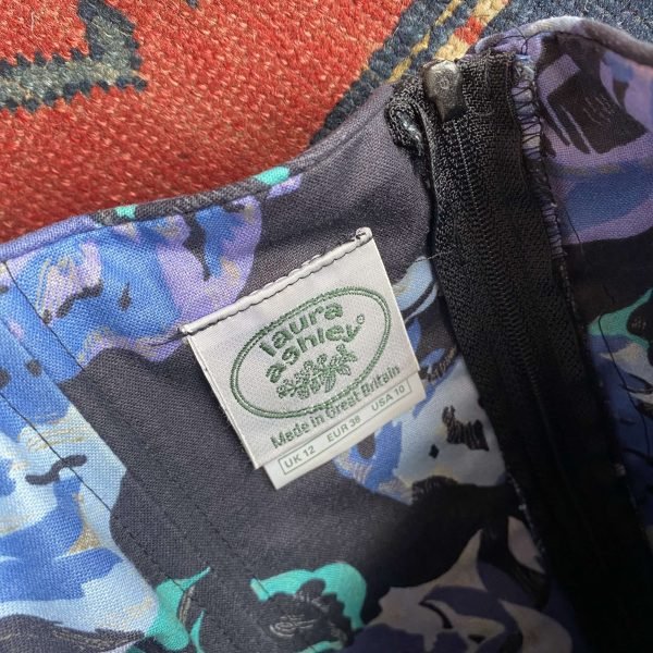 Vintage Laura Ashley 1980s Floral Cotton Regency Gown. UK 10. - Image 4