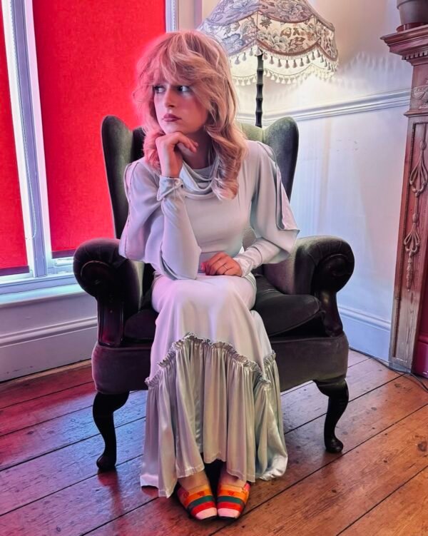 Antique 1930s Satin Back Crépe Cold Shoulder Gown. XXS/UK 4-6. - Image 3