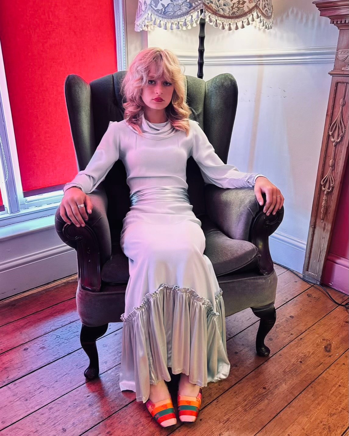 Antique 1930s Satin Back Crépe Cold Shoulder Gown. XXS/UK 4-6.