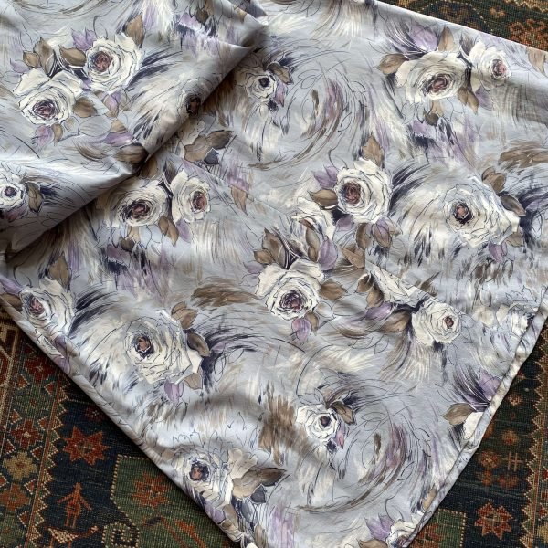 1970s Painterly Floral Silk Vintage Kaftan. UK 10/Small. - Image 4