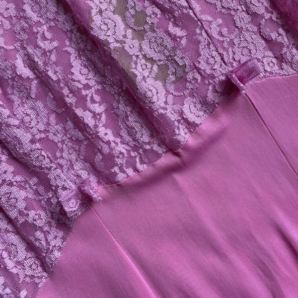 1970s Lace Bodice Vintage Slip Dress. UK 8-10/34” Bust. - Image 3