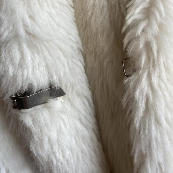 1980s Winter White Vintage Faux Fur Jacket. XL/UK 16. - Image 4