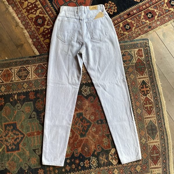 1990s Lee High Waisted Bleachwash Vintage Jeans. 28” W/36” L/UK 10 to 12. - Image 4