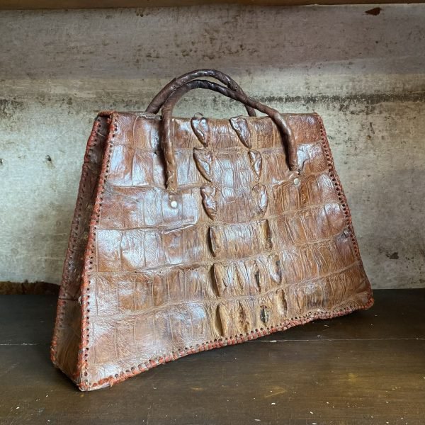 1940s Alligator Vintage Handbag. - Image 6