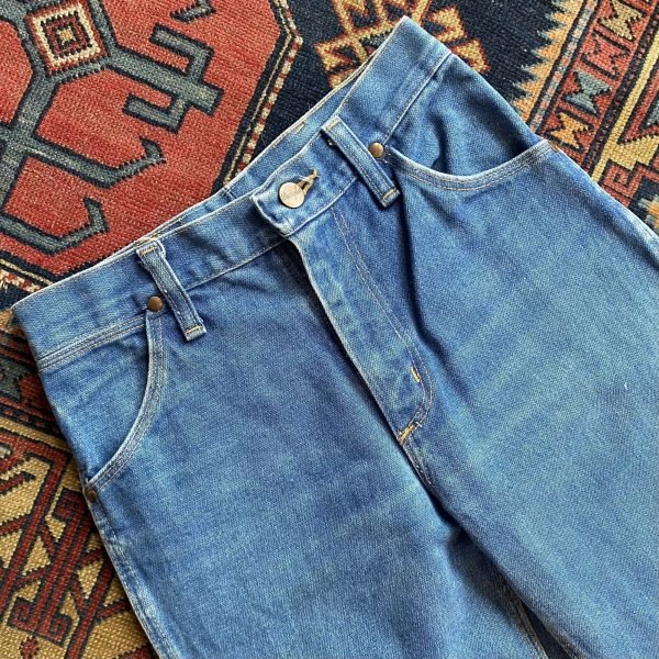 1970s Wrangler High Rise Slim Straight Leg Vintage Jeans. Made in USA. 25” W/UK 6. - Image 4