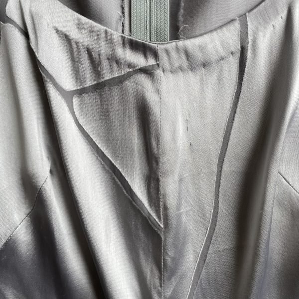 1980s Silver Satin Zip Back Vintage Blouse. XS/UK 8. - Image 4