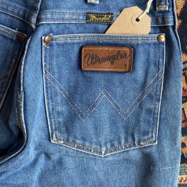 1970s Wrangler High Rise Slim Straight Leg Vintage Jeans. Made in USA. 25” W/UK 6. - Image 8