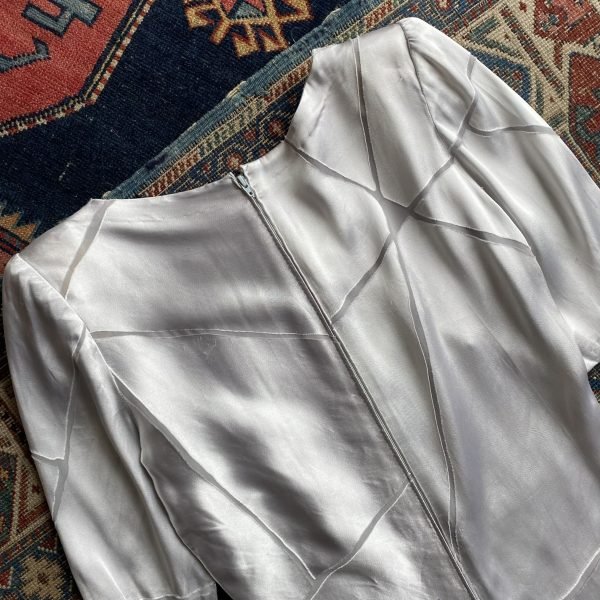 1980s Silver Satin Zip Back Vintage Blouse. XS/UK 8. - Image 6