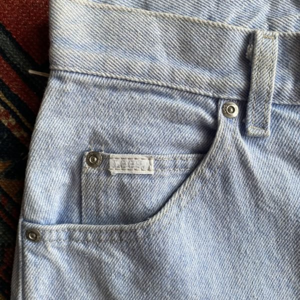 1990s Lee High Waisted Bleachwash Vintage Jeans. 28” W/36” L/UK 10 to 12. - Image 3