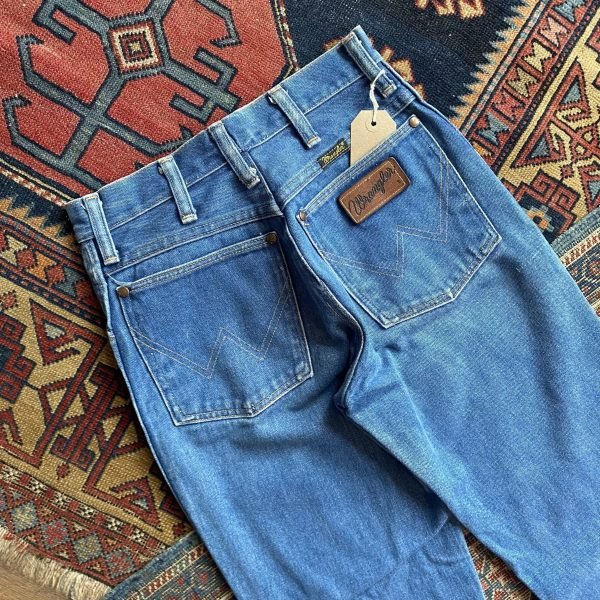 1970s Wrangler High Rise Slim Straight Leg Vintage Jeans. Made in USA. 25” W/UK 6. - Image 2