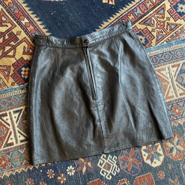 1980s Vintage Leather Mini Skirt. Made in England. UK 8. - Image 3