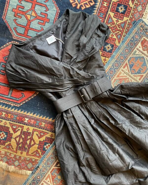 1980s Vintage Laura Ashley Dupion Silk Evening Dress. UK 8/XS. - Image 3