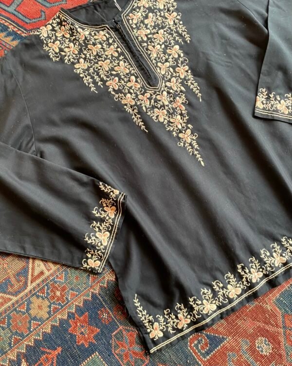 1960s Hand Embroidered Floral Cotton Vintage Smock Top. Size XL. - Image 5