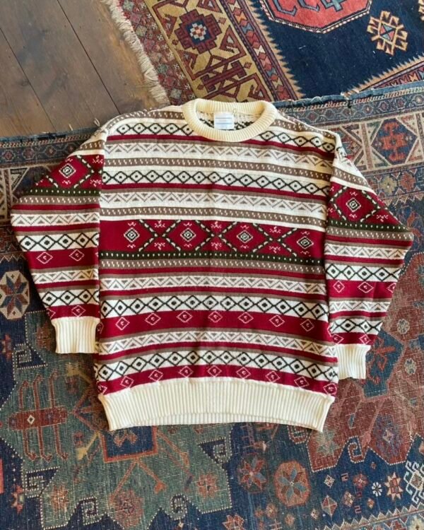 1980s Pattern Knit Vintage Jumper. Made in England. Size Large.