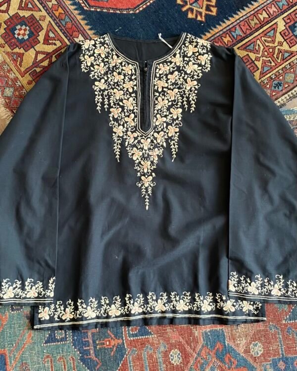 1960s Hand Embroidered Floral Cotton Vintage Smock Top. Size XL. - Image 2