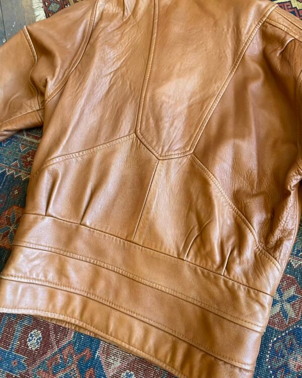 1980s Soft Tan Vintage Leather Jacket. Size Medium. - Image 6