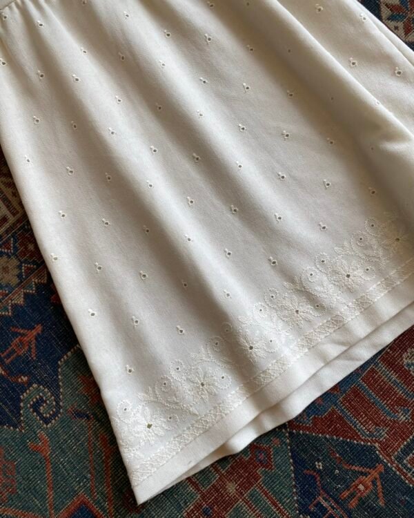 1970s Broderie Anglaise Woven Linen Vintage Summer Dress. UK 8-10. - Image 2