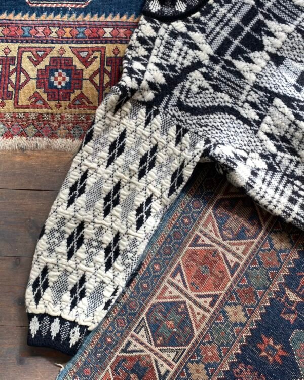 Rare 1990s Vintage Coogi Abstract Argyle Pattern Wool Jumper. Size Large. - Image 5