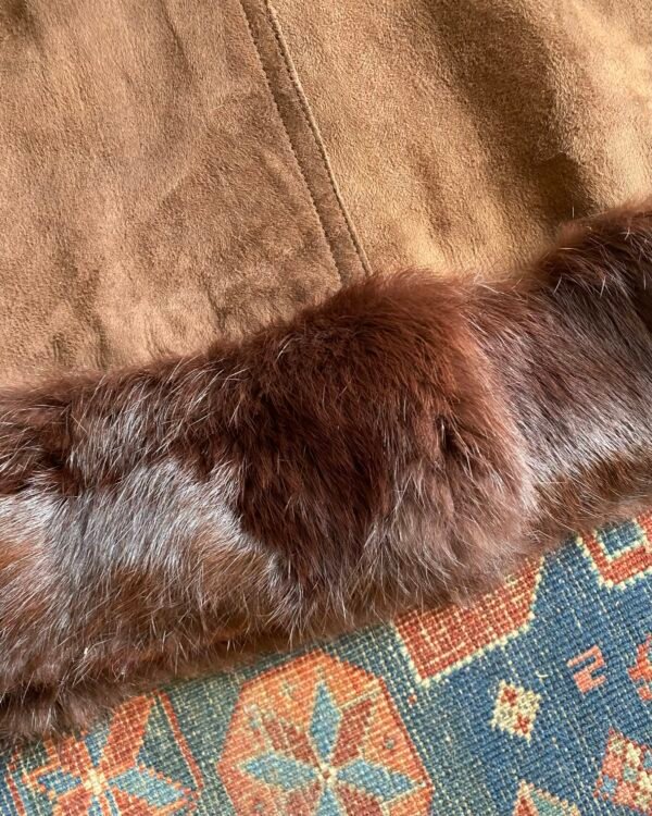 1970s Soft Suede & Coney Fur Trim Vintage Coat. UK 10-12. - Image 3