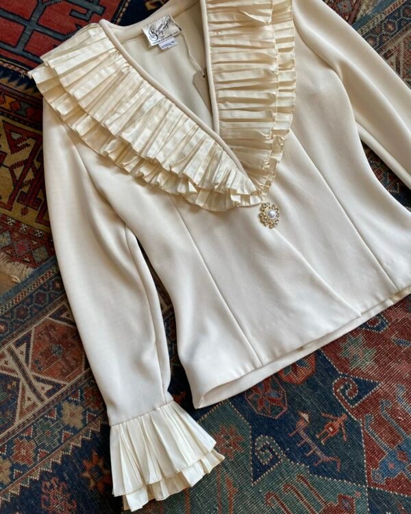 1980s Susan by Night Dramatic Ruffle Collar Vintage Jacket. UK 12. - Image 2