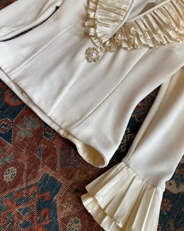 1980s Susan by Night Dramatic Ruffle Collar Vintage Jacket. UK 12. - Image 5