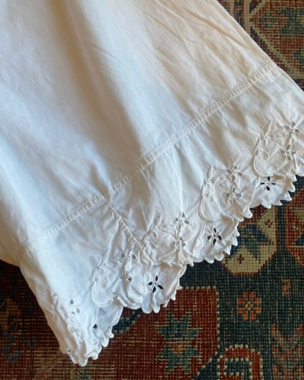 Late 1800s Embroidered Antique Bloomers. UK 6-8/26” Waist. - Image 3