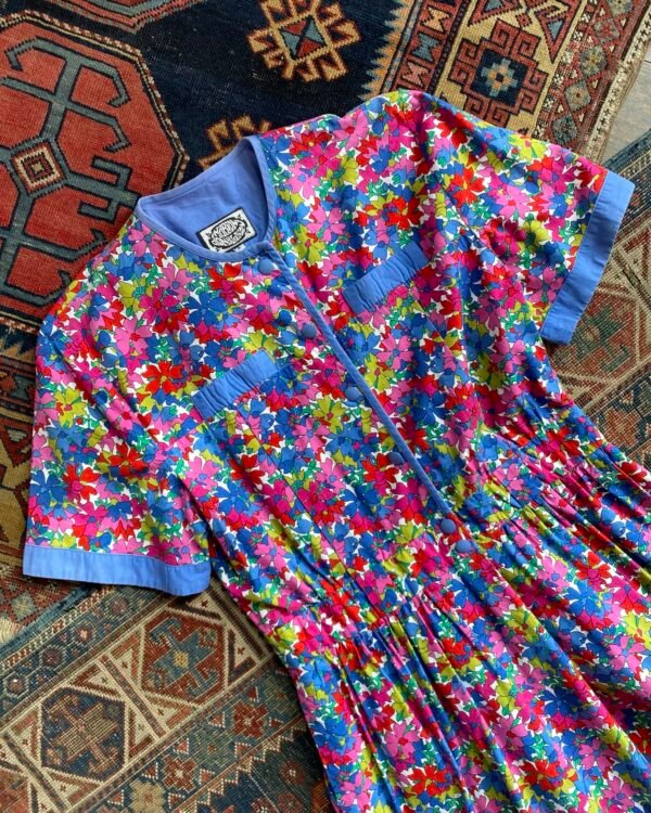 1970s/80s Marion Donaldson Bright Cotton Floral Vintage Dress. UK 12 to 14. - Image 3