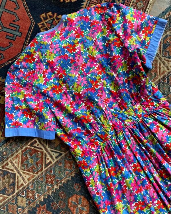 1970s/80s Marion Donaldson Bright Cotton Floral Vintage Dress. UK 12 to 14. - Image 7