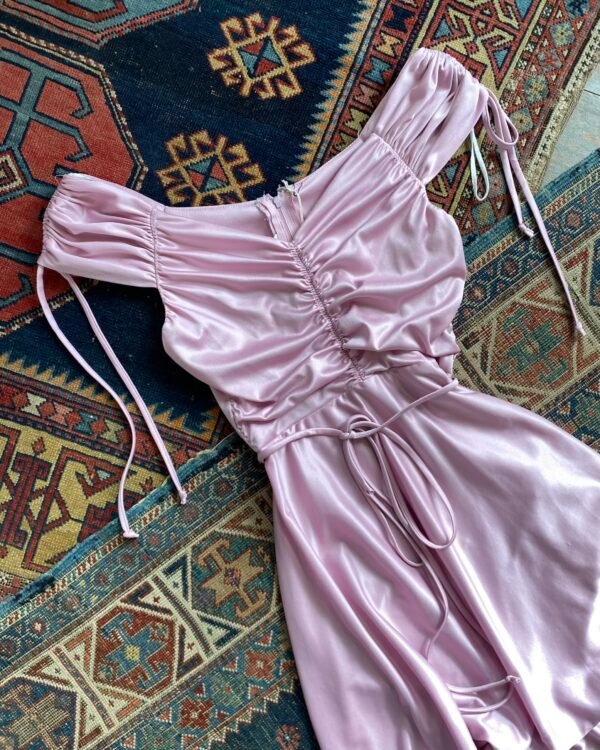 1970s JC Penny Lilac Slinky Vintage Maxi Dress. UK 6/XS. - Image 3