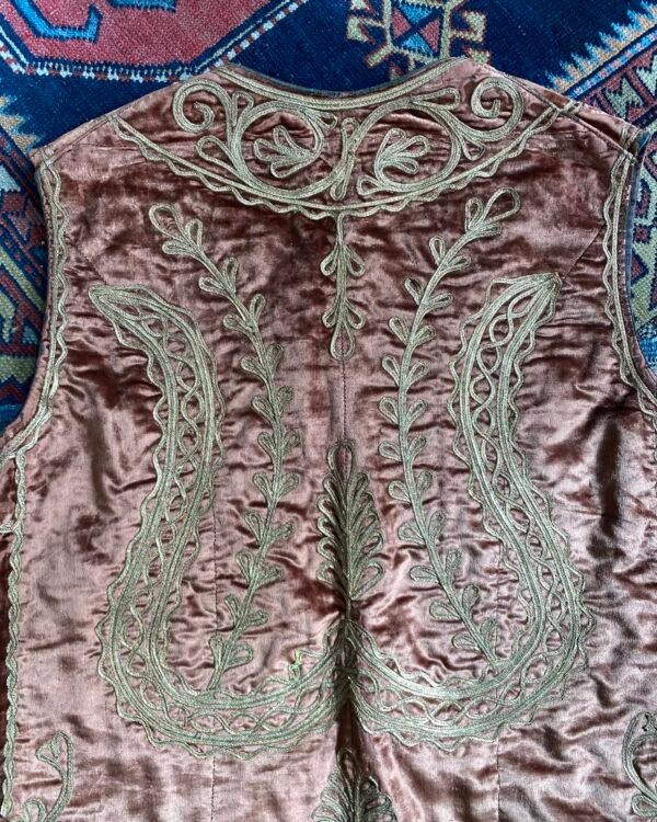Mid 1970s Vintage Ottoman Style Gold & Bronze Velvet Waistcoat. 42” Chest/Large. - Image 4