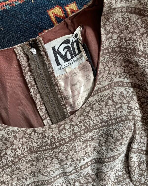 1970s Kati at Laura Phillips Lacy Floral Print Vintage Maxi Dress. UK 10. - Image 4