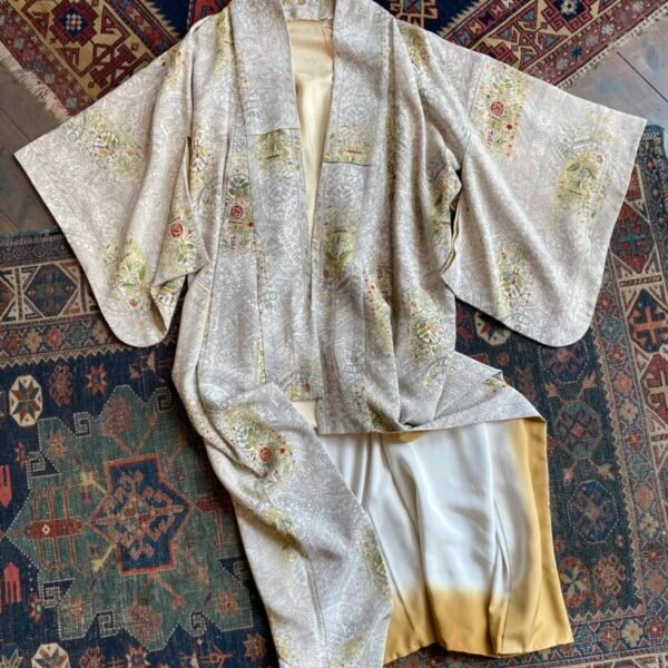 1950s Stained Glass Print Heavy Silk Vintage Kimono. One Size.