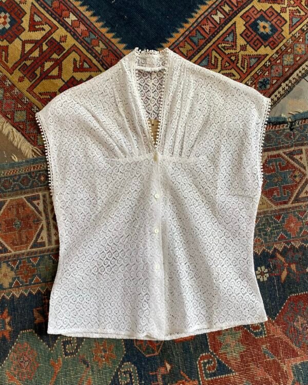 1940s Delicate Lace Button Front Vintage Blouse. XS/UK 6-8.