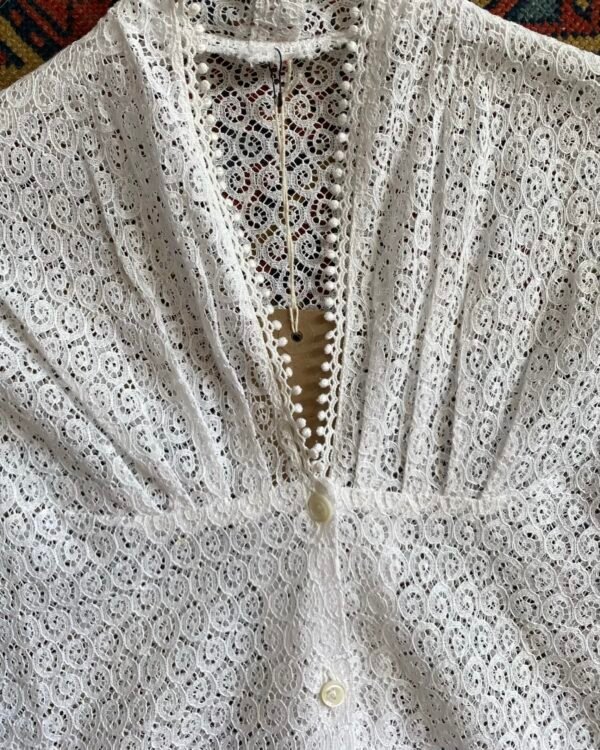 1940s Delicate Lace Button Front Vintage Blouse. XS/UK 6-8. - Image 3