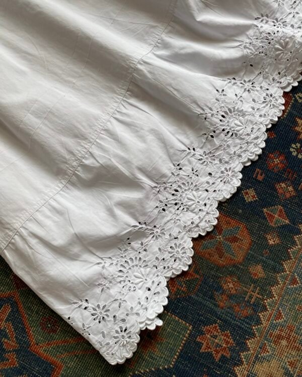Antique French Cotton & Silk Broderie Anglaise Chemise. UK 6. - Image 2