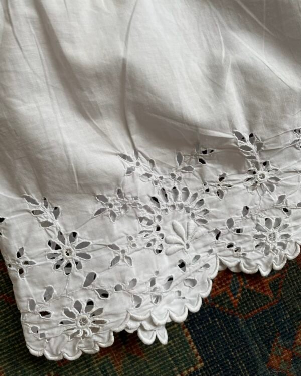 Antique French Cotton & Silk Broderie Anglaise Chemise. UK 6. - Image 3