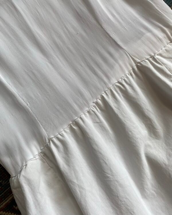 Antique French Cotton & Silk Broderie Anglaise Chemise. UK 6. - Image 5