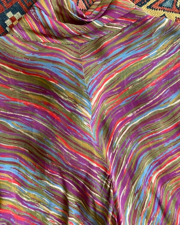 1950s Painterly Stripe Rayon Vintage Hostess Jacket. Up to UK 18. - Image 4