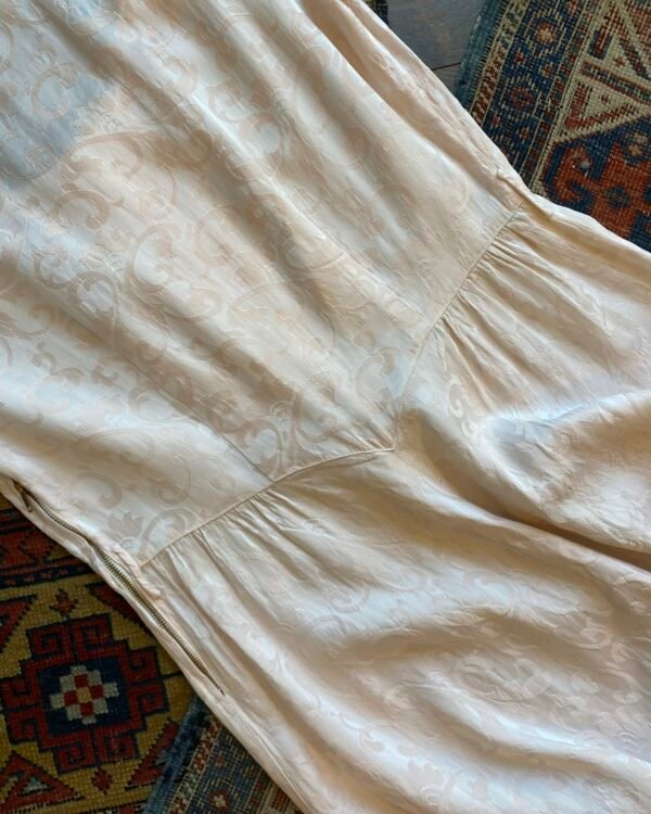 1950s Pale Pink Brocade Vintage Maxi dress. UK 12. - Image 7