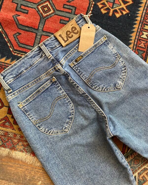 Vintage Lee High Waisted Stretch Stonewash Jeans. 26” W/30” L/UK 6-8. - Image 2