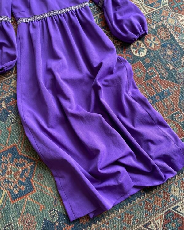 1960s/Early 70s Lewis Barnett Medieval Revival Vintage Maxi Dress. UK 12. - Image 2