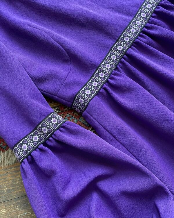 1960s/Early 70s Lewis Barnett Medieval Revival Vintage Maxi Dress. UK 12. - Image 4