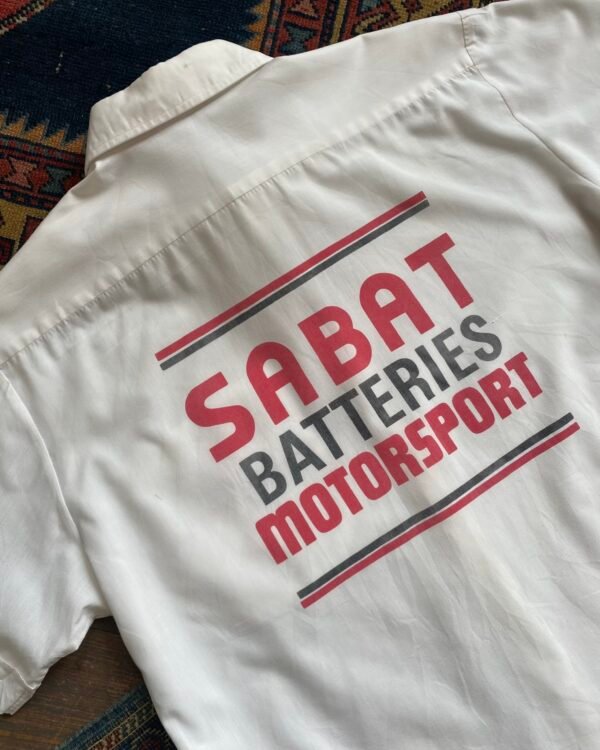 Rare 1970s Sabat Batteries Motorsport Vintage Pit Crew Shirt. Size XL. - Image 2