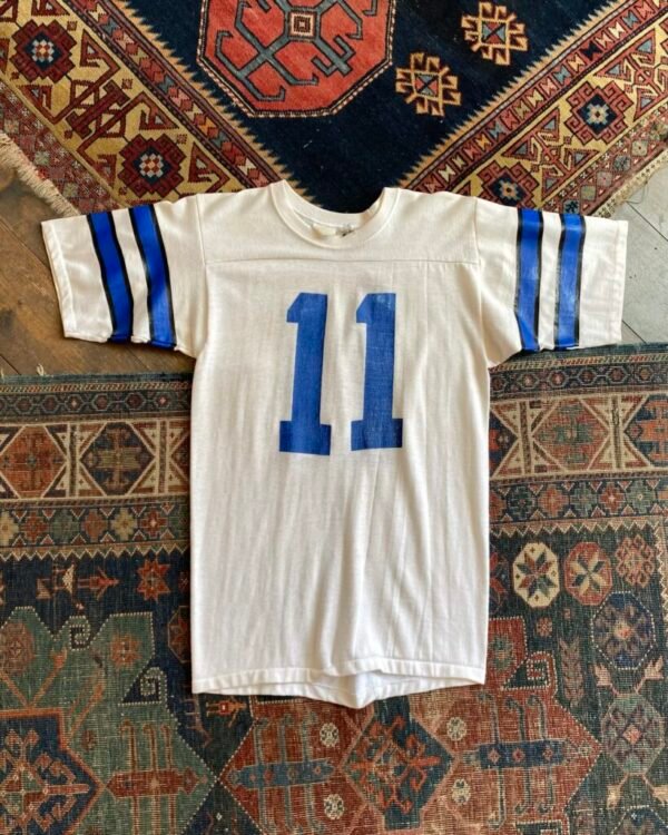 1961-1964 Tube Knit Number 11 Vintage Single Stitch Tee. Size Medium.