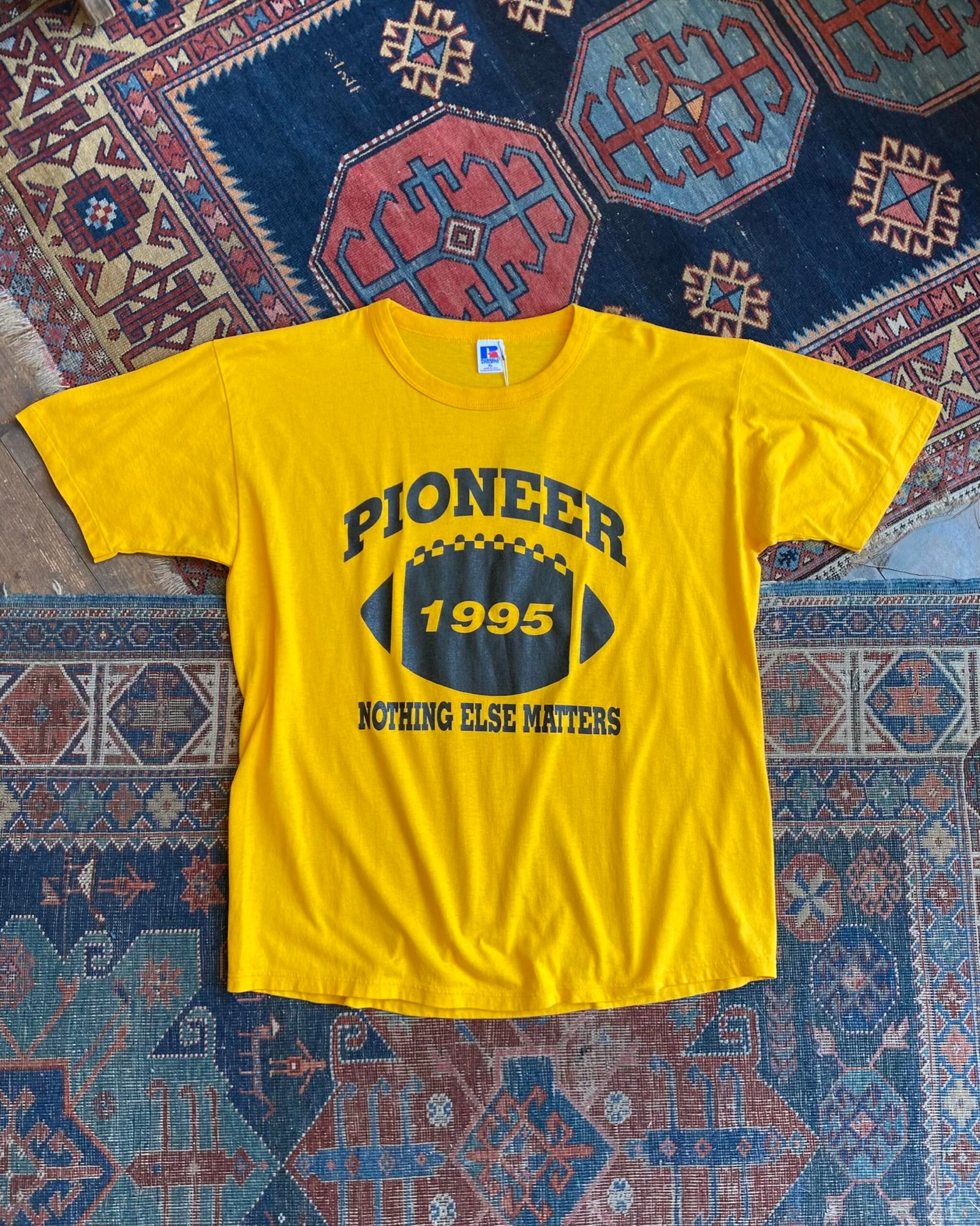 1995 Pioneer Vintage Single Stitch Tee. Size XXL.