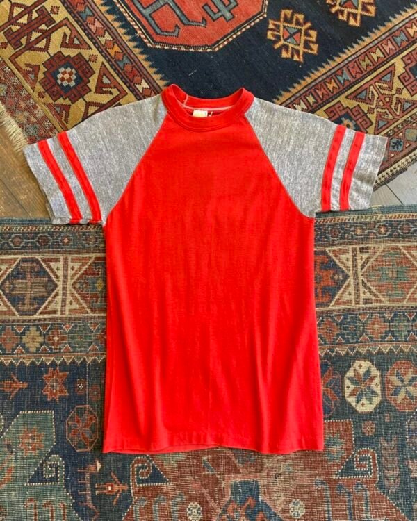 Rare 1978 Blank Raglan Baseball Sleeve Vintage Single Stitch Tee. Size XS.